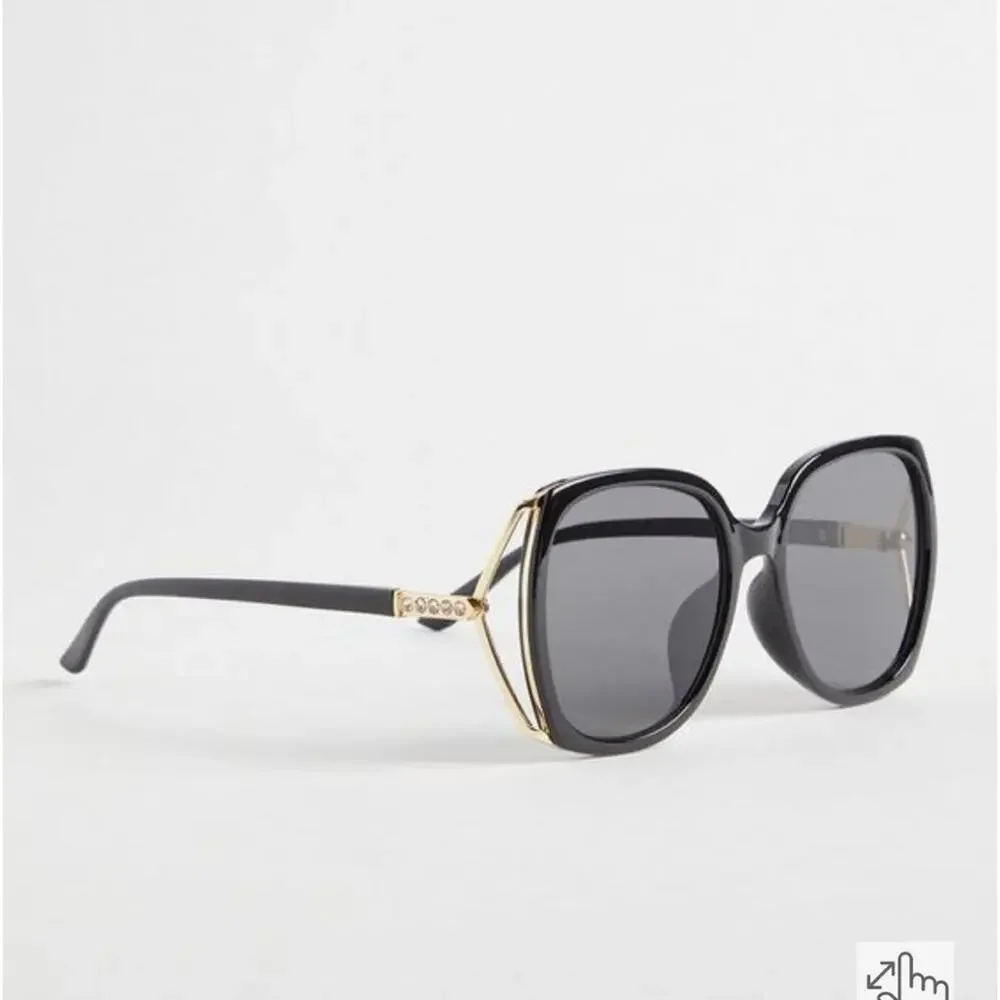 Torrid Black Square Smoke Lens Side Vent Sunglasses Sz.OS NWT